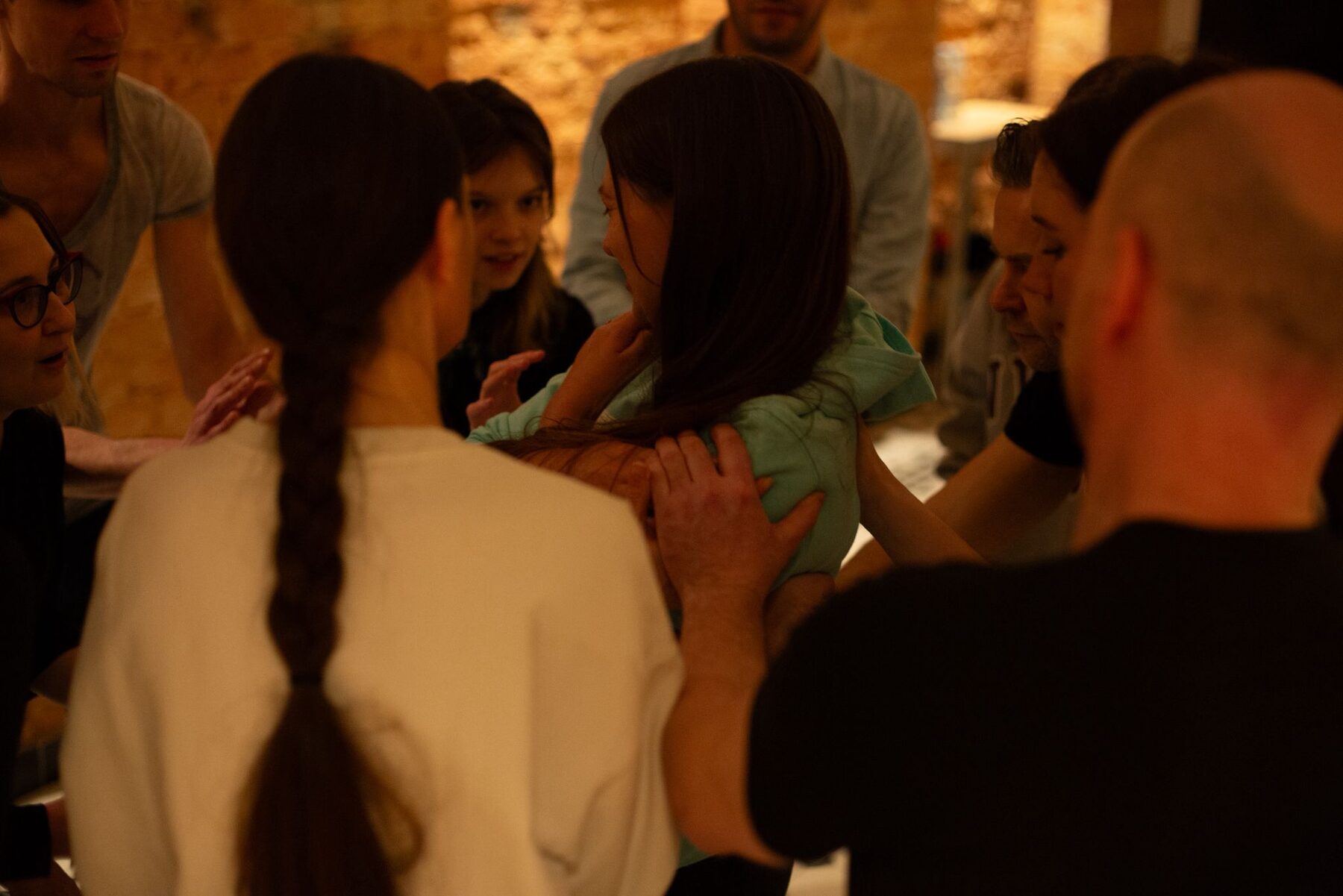 Uczestnicy warsztatu Trening zaufania prowadzonego przez Valerię Obodianską w Freeform lab